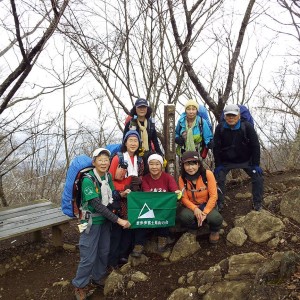 １０：３０ 仏果山山頂です。展望台がありました。