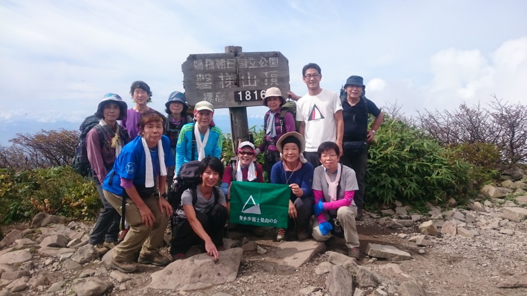 恒例の記念撮影。