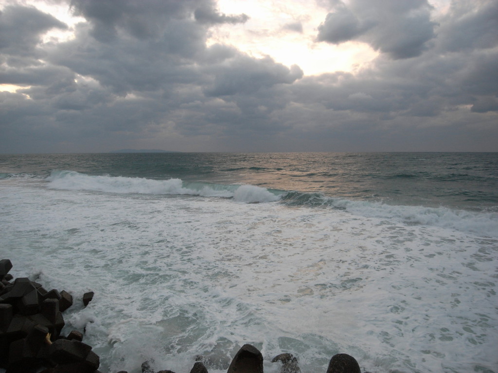 ご褒美に日本海の夕焼けまで見られました。