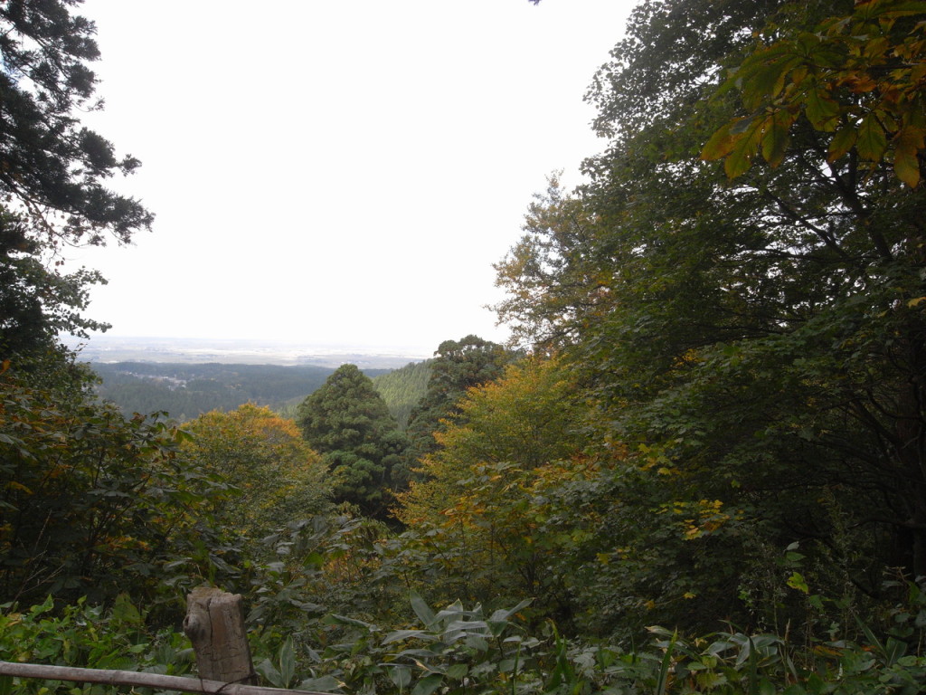 見晴らしの良い「二の坂茶屋」で一休み。