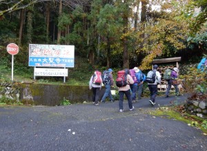 大聖寺を通り抜けます